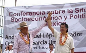 De promiscuidad política AMLO no baja a alianza PAN-PRD en Veracruz