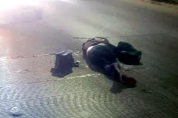 Motociclista muere en Periférico Ecológico tras ser impactado por un automóvil