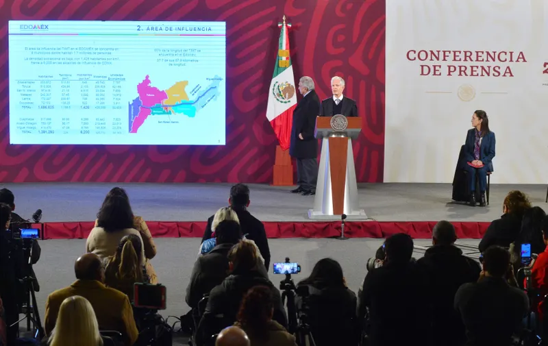 Alfredo del Mazo en la conferencia de Presidencia