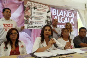 Presenta Blanca agenda municipalista; devolverá Registro Civil a juntas