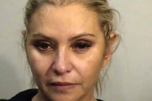 Detienen a Daniela Castro por robar ropa