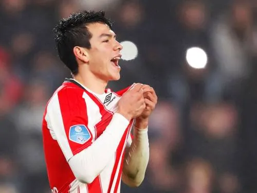 “Chucky” cierra el año con gol que da el triunfo al PSV