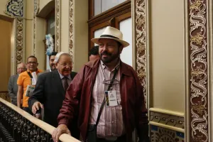 Aspirantes a independientes exigen ampliar plazo para cumplir con firmas