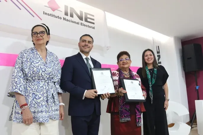 Con más de 3 millones de votos, Omar García Harfuch recibe constancia de mayoría como senador electo por la CDMX