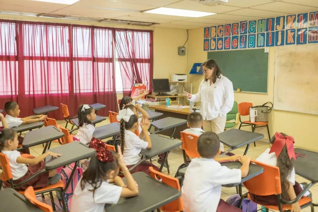 Unesco alerta rezago educativo en México: cae nivel de lectura y falta internet en primarias