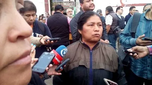 Habitantes de La Resurrección irrumpen evento de Banck para exigir seguridad