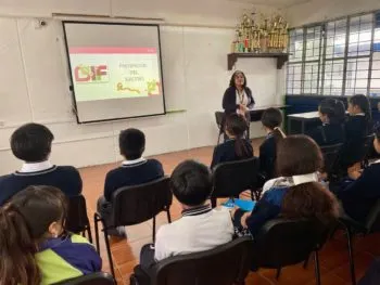 Ofrece SMDIF Puebla pláticas sobre prevención del suicidio en las escuelas