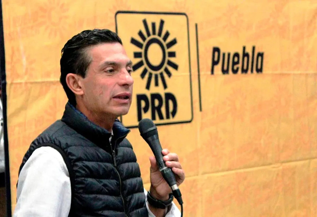 Carlos Martinez Amador