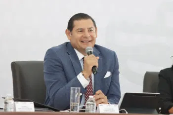 Enviará Gobierno de Puebla abogados a Los Ángeles para ofrecer defensa legal a migrantes poblanos detenidos
