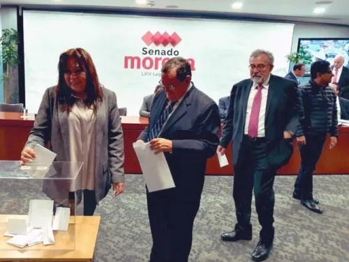 Batea Morena a Batres para Mesa Directiva del Senado