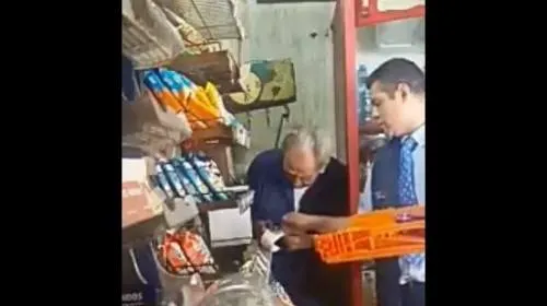Bimbo despide a repartidor que robaba a tendero de la tercera edad