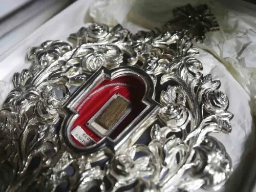 Pedazo de la cuna de Jesús regresa a Tierra Santa desde El Vaticano