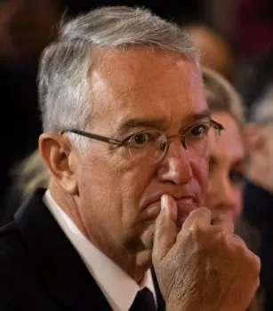 Salinas Pliego aún debe pagar 1,700 mdp al SAT: AMLO
