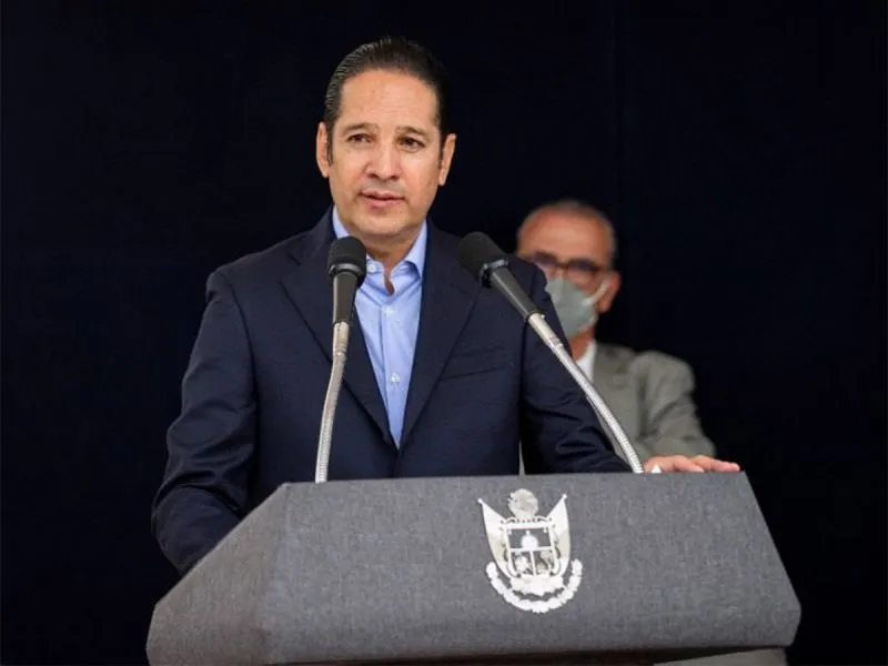 Gobernador de Querétaro, da positivo a covid-19