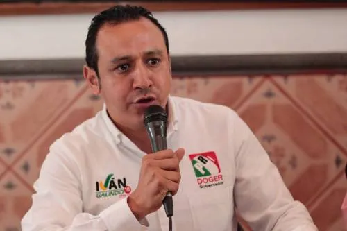 Reversión de la concesión del agua, revisión de candidaturas y seguridad, propuestas de Iván Galindo