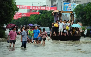 Van 200 muertos y 350 desaparecidos por lluvias e inundaciones en China