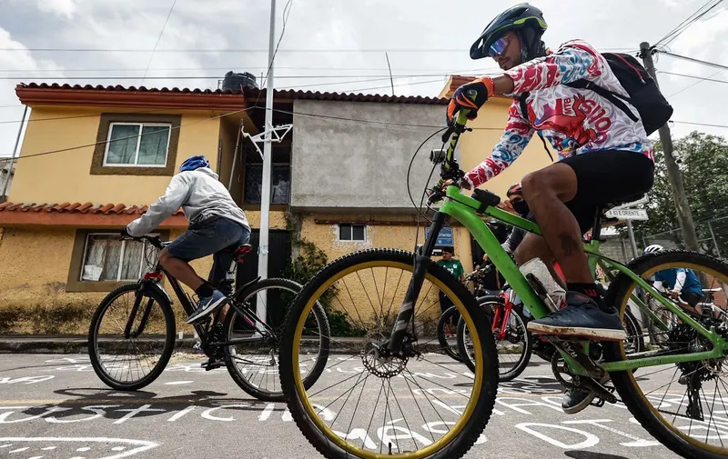 bicicleta-blanca-cuitlahuac-munoz-loma-linda