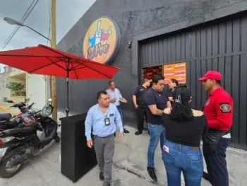 Sigue inspección nocturna a negocios con venta de alcohol en Puebla capital; clausuran cuatro