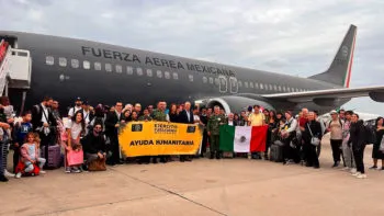 Salen 158 mexicanos más de Israel y llegan a Madrid a través de puente aéreo