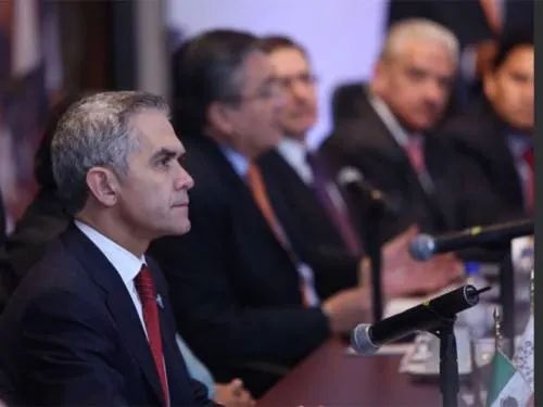 Conago aprueba protocolo para proteger a periodistas y activistas