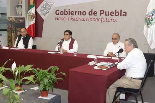 Sube a 44 la cifra de personas con Covid-19 en Puebla, 43 muestras están por confirmar: Salud
