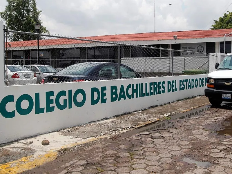 Jornadas laborales de 12 horas en el Cobaep por caprichos de algunos directores
