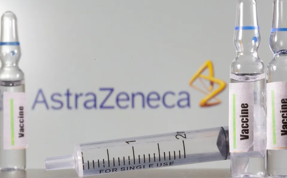 Vacuna de AstraZeneca no es recomendable para adultos mayores de 64 años