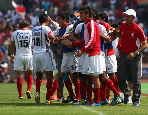 Lobos BUAP se apropia de llave contra Toluca