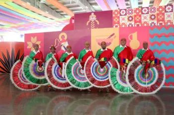 Foro Cultural atrae a miles de visitantes en la Feria de Puebla