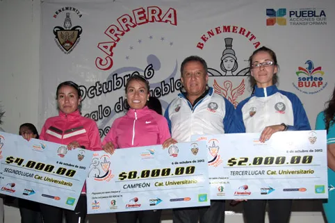 EAI entregó los premios a los ganadores de la Carrera Nocturna Universitaria