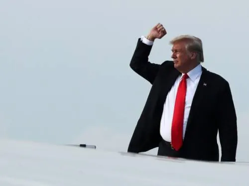 Trump anuncia aranceles del 25% a importaciones de China