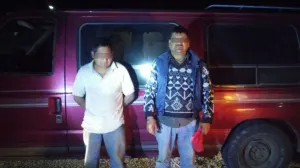 Dos detenidos por transportar mil litros de combustible robado