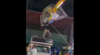 Terror e irresponsabilidad en la Feria de la Manzana en Zacatlán debido a falla en juego mecánico que dejó a ocho personas atrapadas