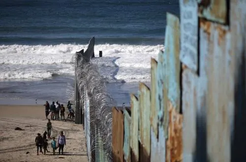Pompeo busca soluciones con México por caravana migrante