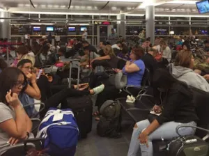 Delta Airlines cancela cientos de vuelos por problema informático
