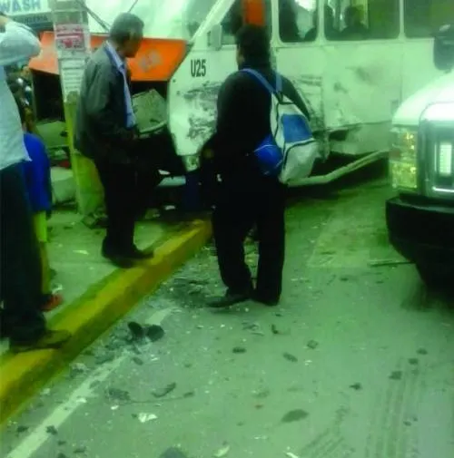Aparatoso accidente se registró en la colonia Guadalupe Hidalgo