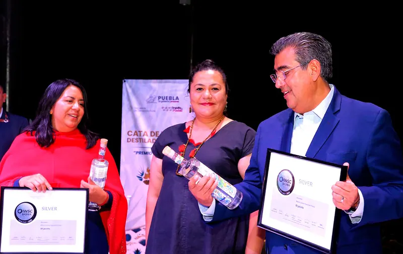 gobierno-de-puebla-productores-mezcaleros