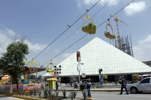 Prohibirán ambulantes y franeleros en inmediaciones de la Feria
