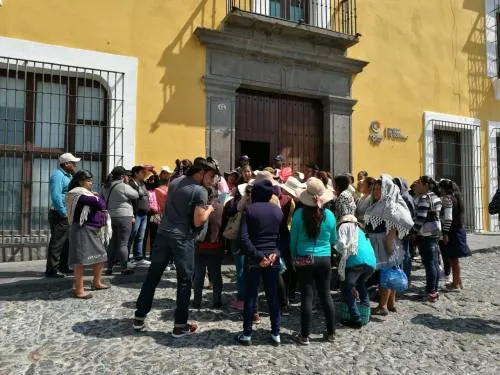 Habitantes de San Miguel Canoa exigen rehabilitación de escuela afectada por sismo del 19-S
