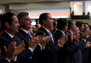 Moreno Valle acompaña a Martín Orozco en su toma de protesta