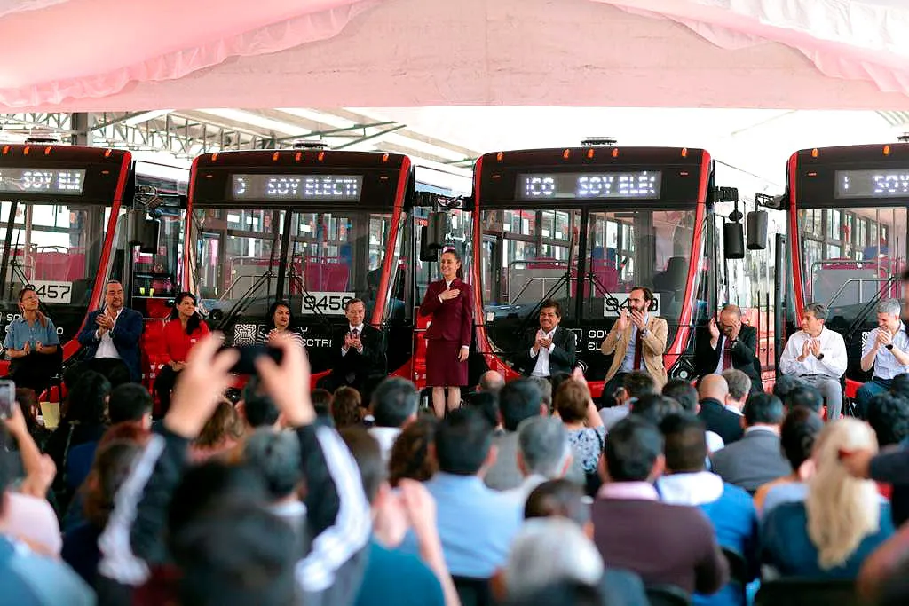 Claudia Sheinbaum Metrobuses Electricos