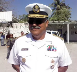 Ejecutan a alto mando de la Marina y a su esposa en Michoacán