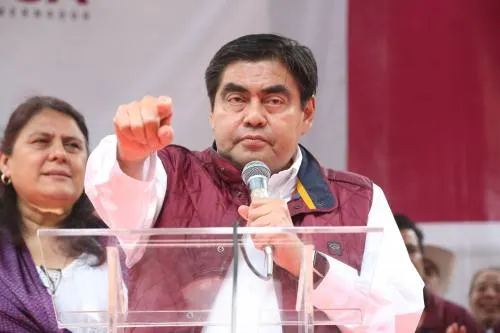 Las Muchas Batallas de Miguel Barbosa