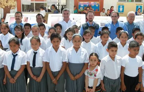 Avanza reconstrucción de escuelas en la capital