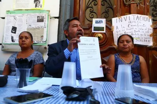 Regidores y habitantes de Jolalpan siguen su lucha y recaban pruebas para denunciar a su edil