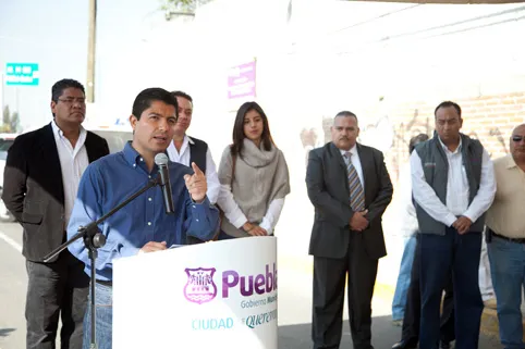 Dos colonias más cuentan con calles pavimentadas