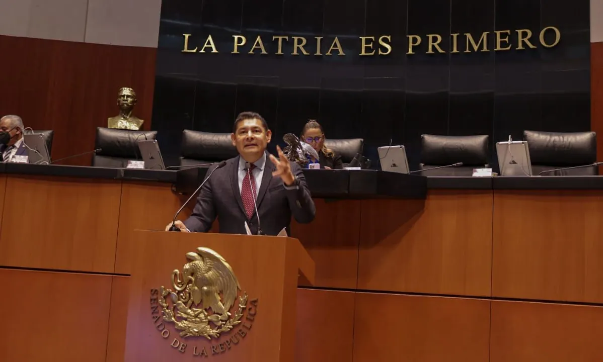 Armenta propone fortalecer las capacidades de los policías en los municipios del país