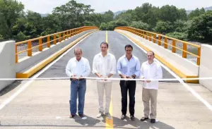 RMV inaugura ?El Tepetate? para comunicar a Xicotepec con Jalpan