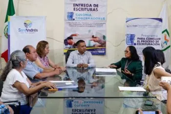 Otorga sindicatura municipal certeza jurídica a familias de colonia gobernadores