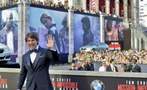 Tom Cruise presenta orgulloso su quinta “Misión Imposible”